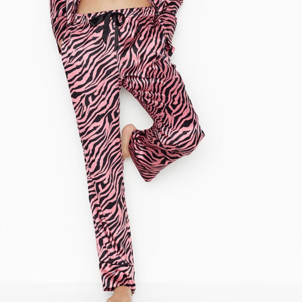 VIctoria’s Secret Pink Satin Sleep Pants w/Pockets